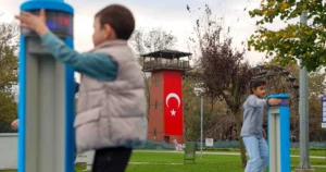 Sakarya Büyükşehir Belediyesi, Aziz Duran Parkı ve Millet Bahçesi’nde vatandaşların