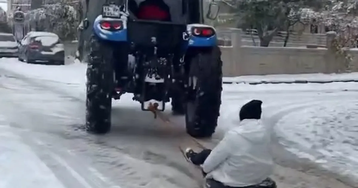 Adıyaman’da traktöre halat bağlayıp kaydılar!