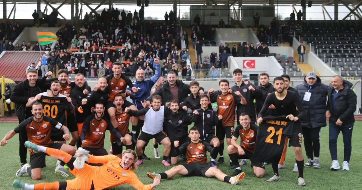 Artvin Murgul Belediyespor 3 puanı 3 golle aldı