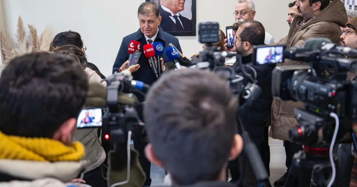 İzmir Büyükşehir Belediye Başkanı Dr. Cemil Tugay, Menemen’deki İZMAR açılışında
