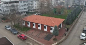 Bursa İnegöl'de Mesudiye Mahallesinde yerel belediyenin tahsis ettiği arsa üzerinde