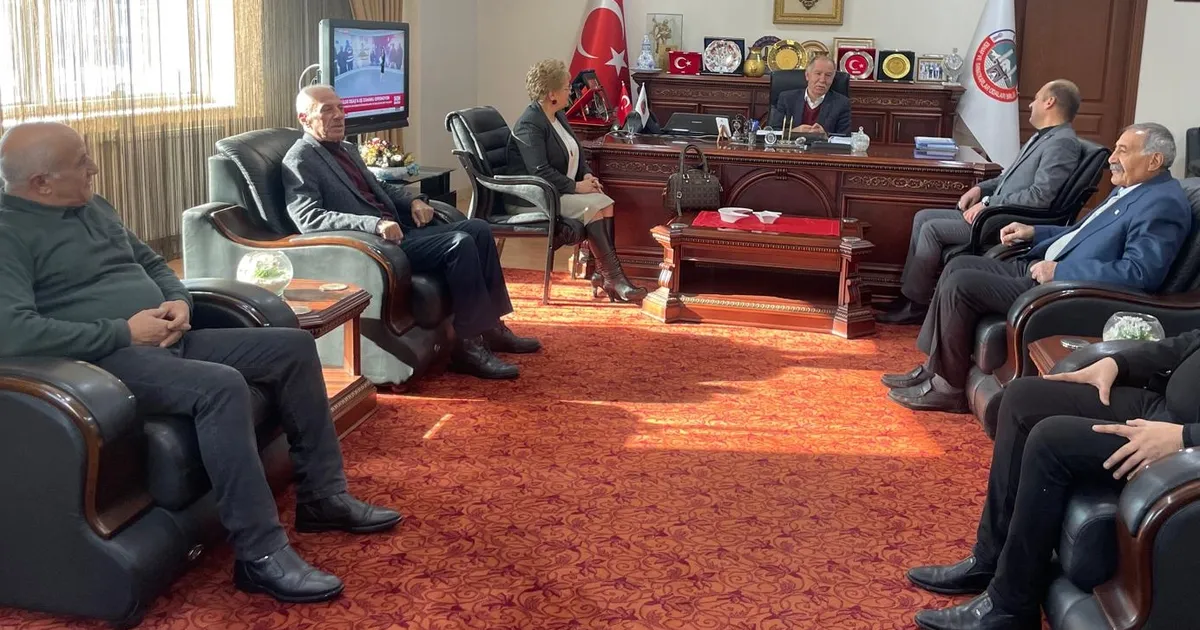Erzurum’da İYİ Parti’den oda ve dernek ziyareti
