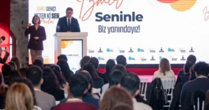 İzmir Büyükşehir Belediyesi tarafından gençleri desteklemek için yürütülen çalışmalara her