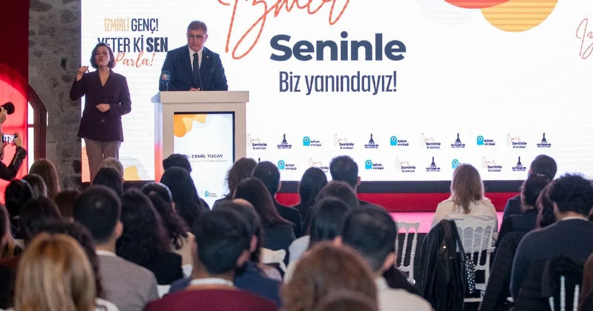 Gençlerin enerjisi İzmir’i dönüştürüyor