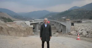 Ulaştırma ve Altyapı Bakanı Abdulkadir Uraloğlu, Hatay’ın ulaşım altyapısını güçlendirecek