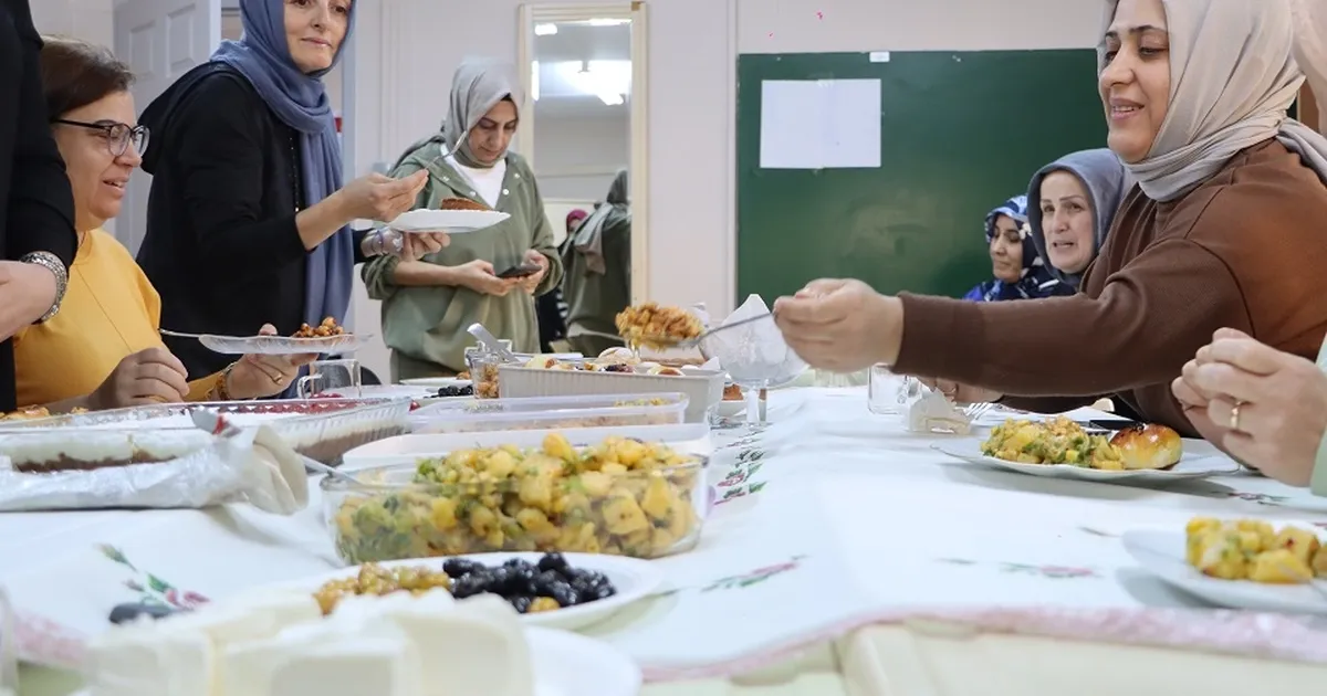 İstanbul Maltepe’de ‘yerli malı’ kadın emeğiyle kutlandı