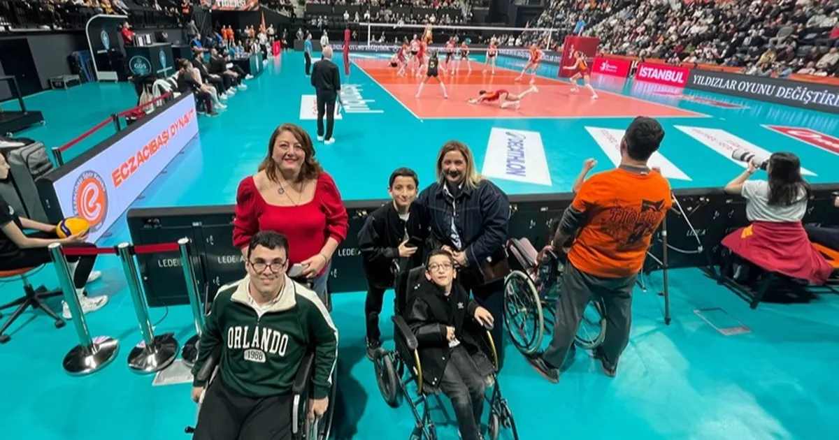 İstanbul Maltepe’nin engelsiz çocukları voleybol coşkusunu yaşadı