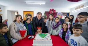 İzmir Basmane ve çevresindeki çocuklar, İzmir Büyükşehir Belediyesi ve Türk