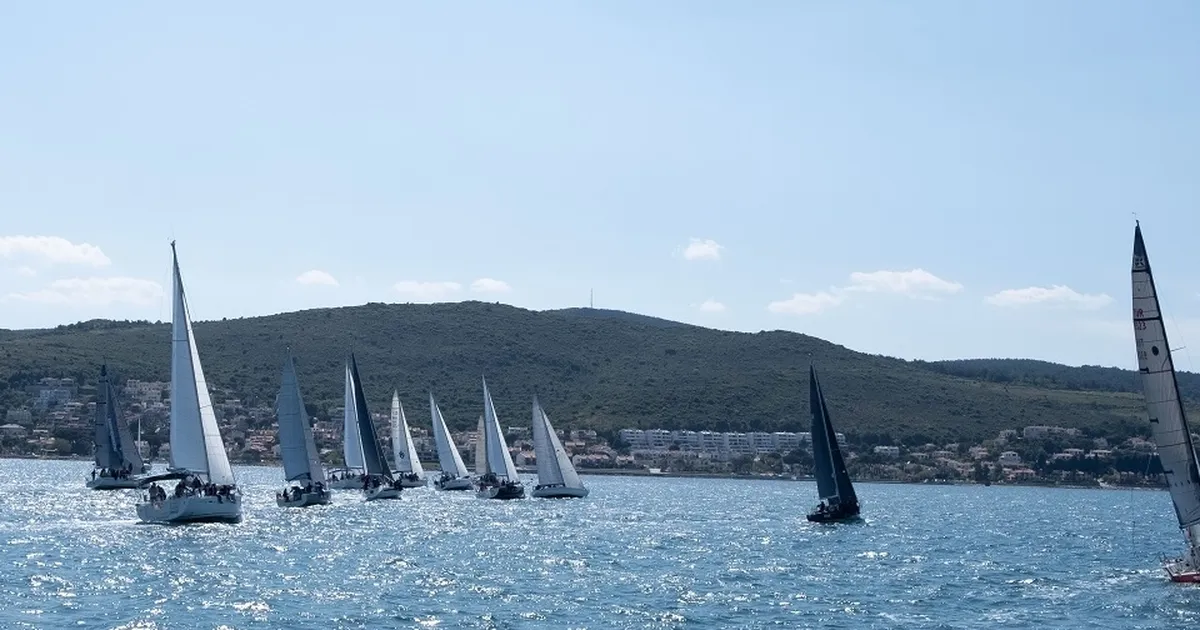 İzmir Marina, kış boyunca yelken tutkunlarını ağırlıyor