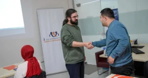 İzmir Büyükşehir Belediyesi, engellilerin istihdam edilmesi ve iş sürecinde iş