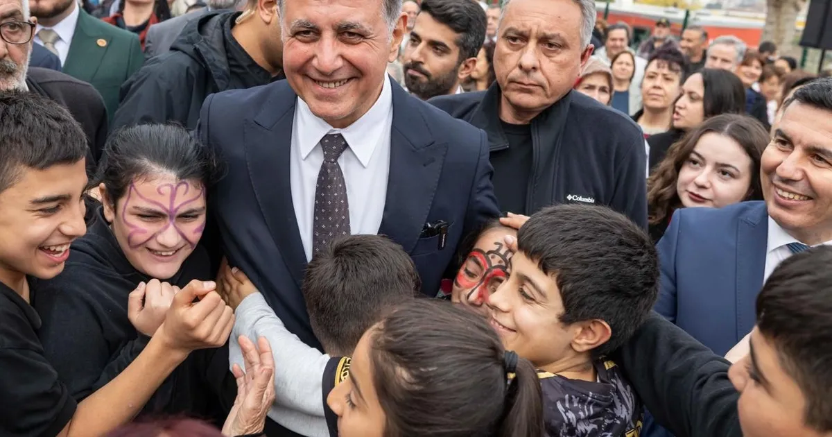 İzmir’de ‘Ballıkuyu Parkı’ açıldı