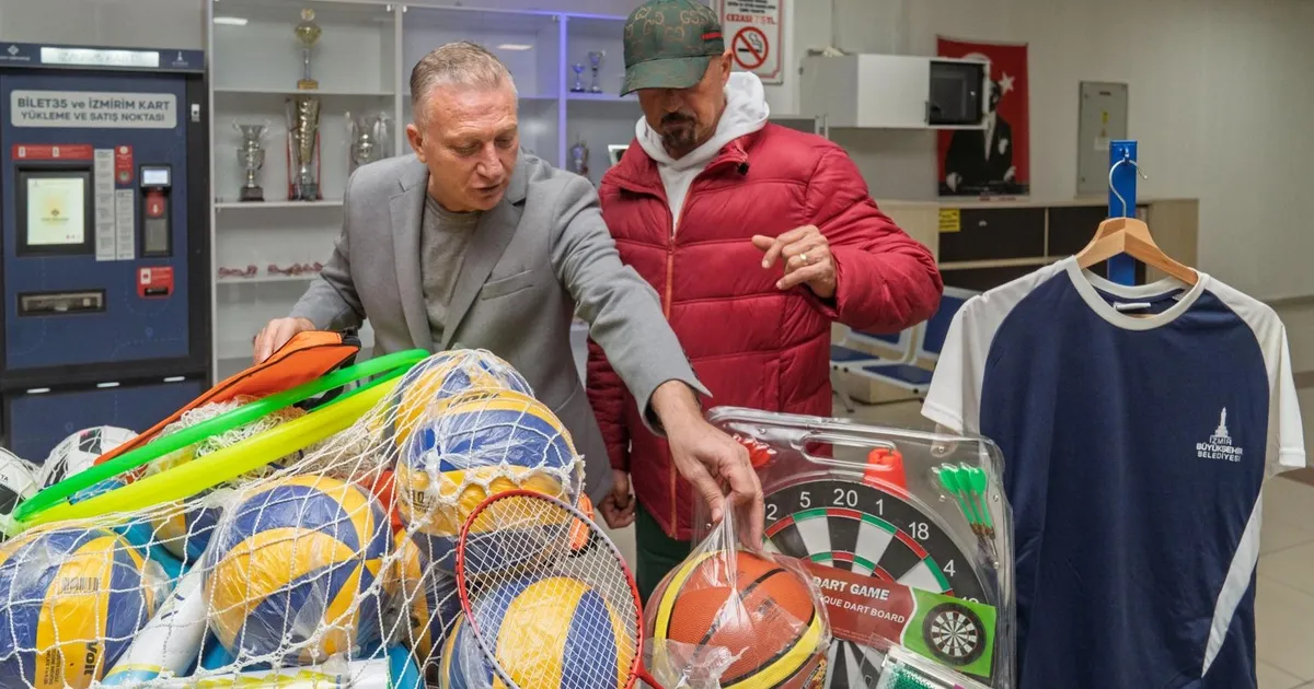 İzmir’de spor okul sıralarına taşınıyor