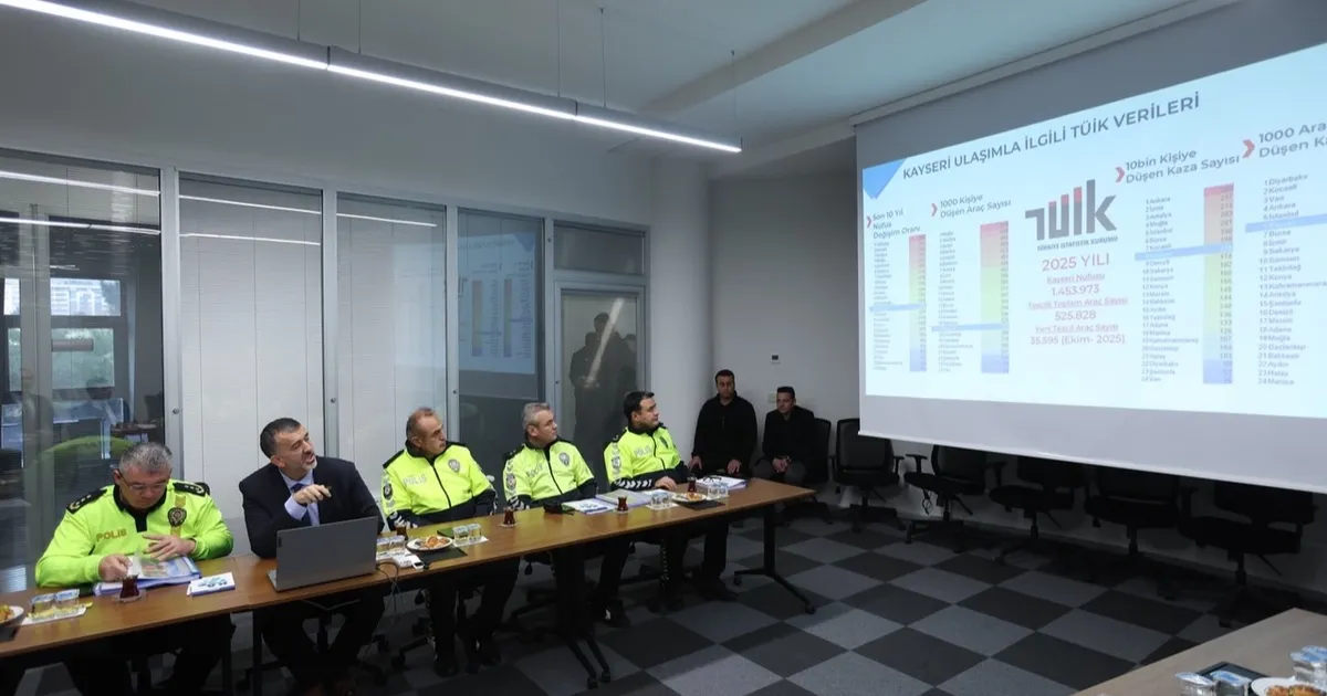 Kayseri protokolü Trafik Kontrol Merkezi’nde