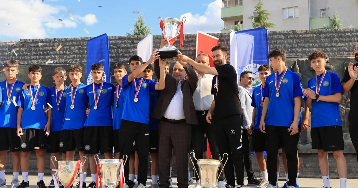 Kayseri Talas Belediyesinin adeta yetenek üretim merkezi hâline gelen Sportmen