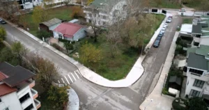 Kocaeli Büyükşehir Belediyesi, Başiskele sahilinde trafik akışını düzenlemek, yaya güvenliğini