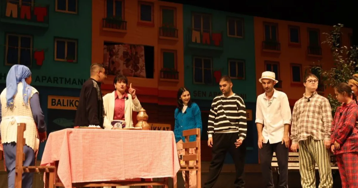 Kocaeli Çayırovalı özel bireyler büyük alkış aldı