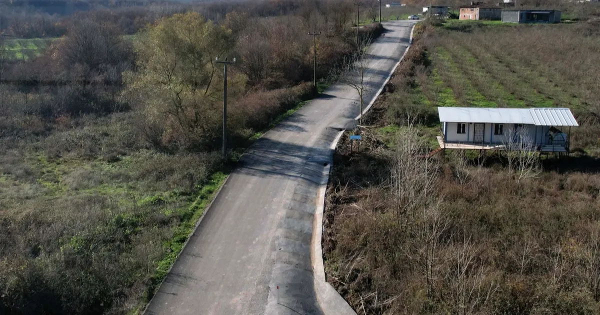 Kocaeli’de Kandıra Erikli Beyceğiz’e 3 kilometrelik yol