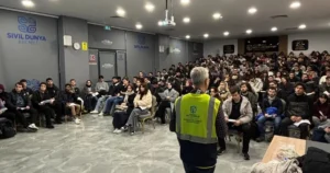 Kocaeli Büyükşehir Belediyesi, TEKNOFEST kapsamında atölye çalışmalarına katılacak üniversite öğrencilerine