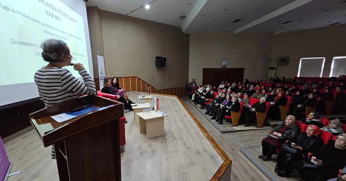 Kocaeli Gölcük Belediyesi’nden sağlık semineri