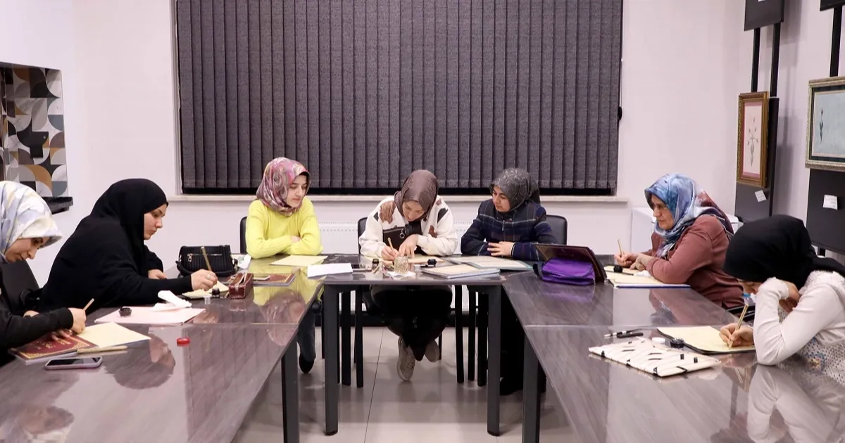 Konya Karatay’da Gençlik Merkezi 549 öğrenciye eğitim sunuyor