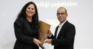 Bu yılın temasını “Sen Varsan Biz Varız” olarak duyuran Lösemili