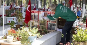 Mersin Büyükşehir Belediyesi, cenaze hizmetlerinden taziye evlerine, mezarlık bakım ve