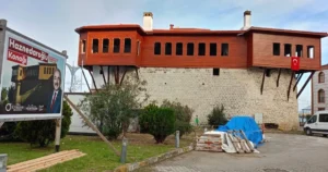 Ordu Büyükşehir Belediyesi tarafından Fatsa ilçesi Bolaman Mahallesi’nde restorasyonu sürdürülen