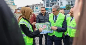 Sakarya Büyükşehir Belediye Başkanı Yusuf Alemdar, SUBÜ Peyzaj Mimarlığı öğrencileriyle