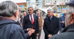 Sakarya Büyükşehir Belediyesi, kentin üç asırlık ticaret merkezi Uzunçarşı’da yürüttüğü