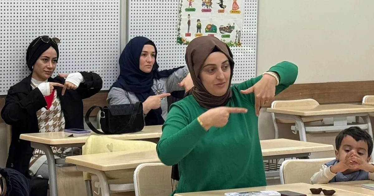Sakarya Büyükşehir Belediyesi, iletişimdeki engelleri ortadan kaldırmak ve işitme engelli