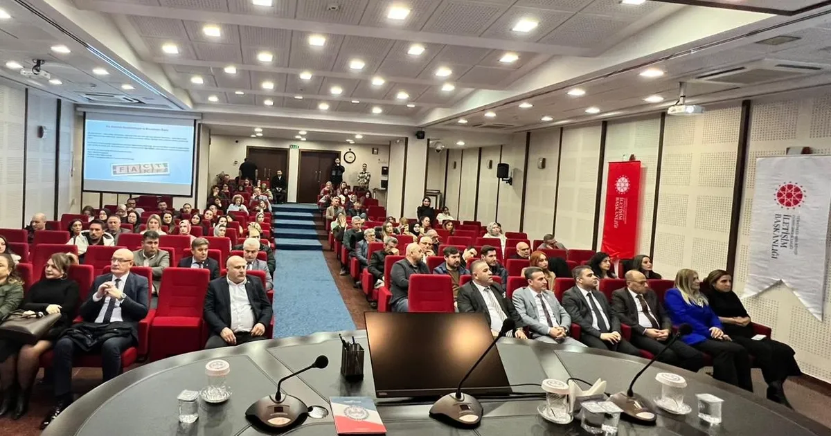 Trabzon’da İletişim’den dezenformasyon ve dijital dolandırıcılıkla mücadele eğitimi