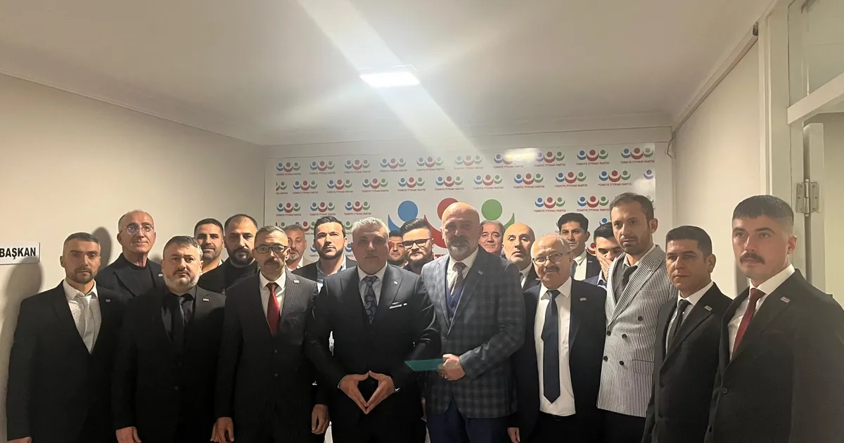 Türkiye İttifak Partisi Bursa teşkilatı tanıtıldı