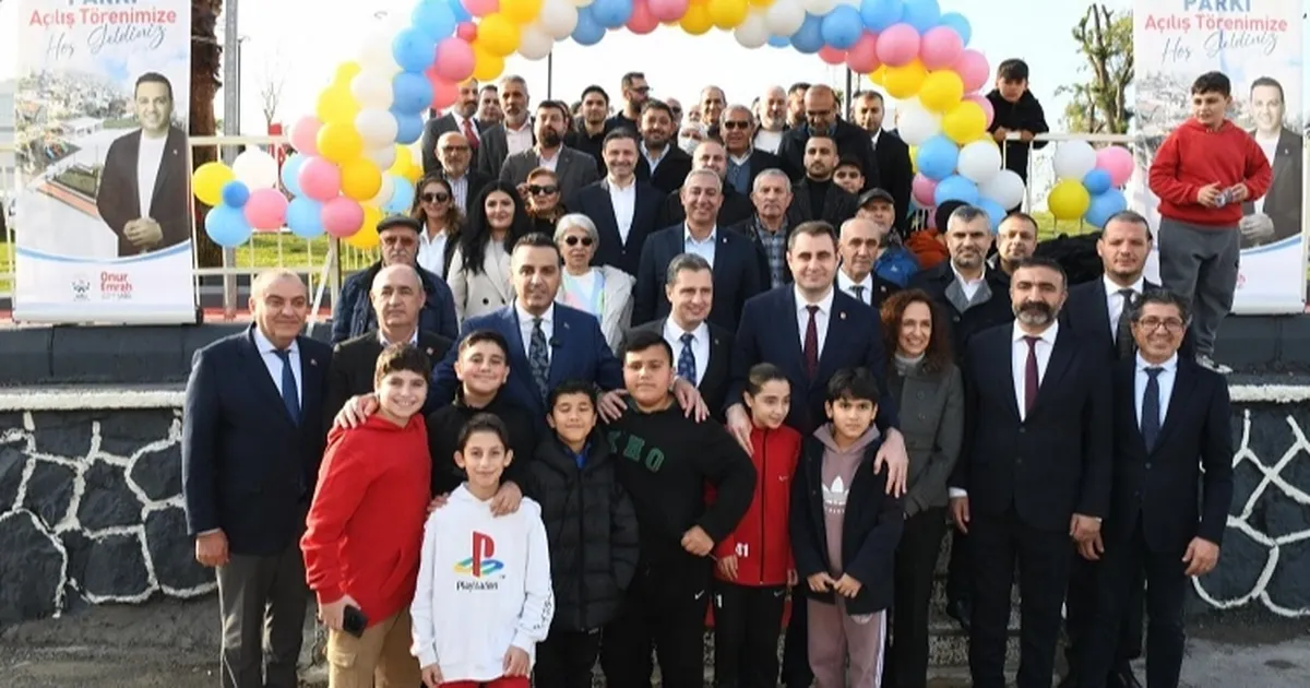Uğur Mumcu Parkı İzmir Çiğli’de hizmete açıldı