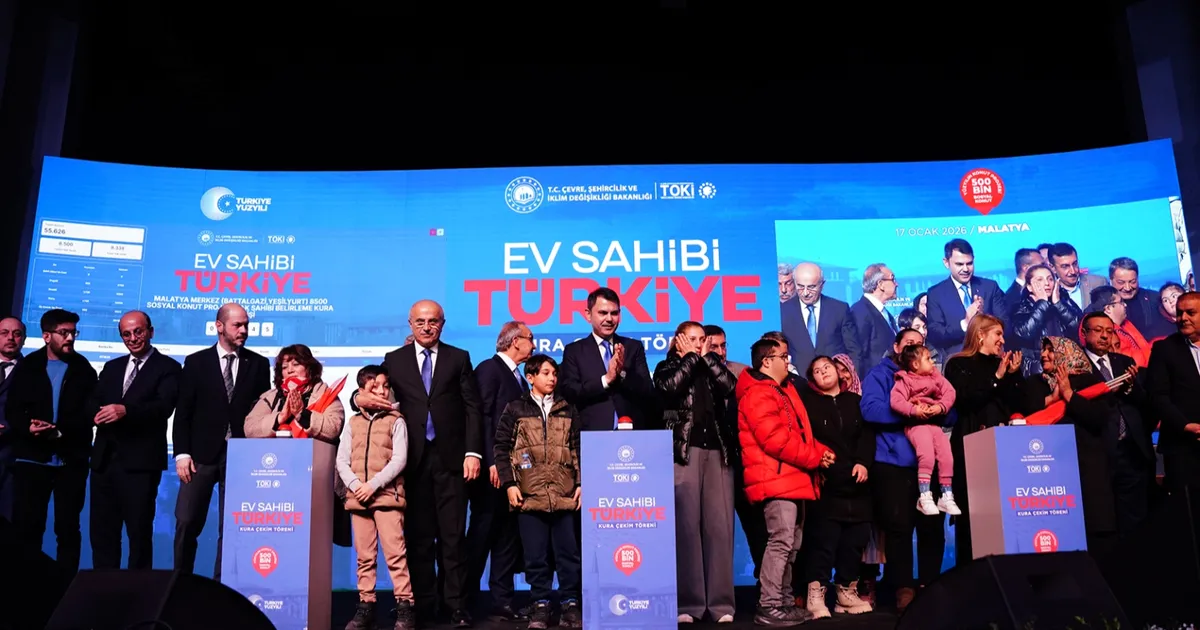 10 bin konut için kuralar çekildi