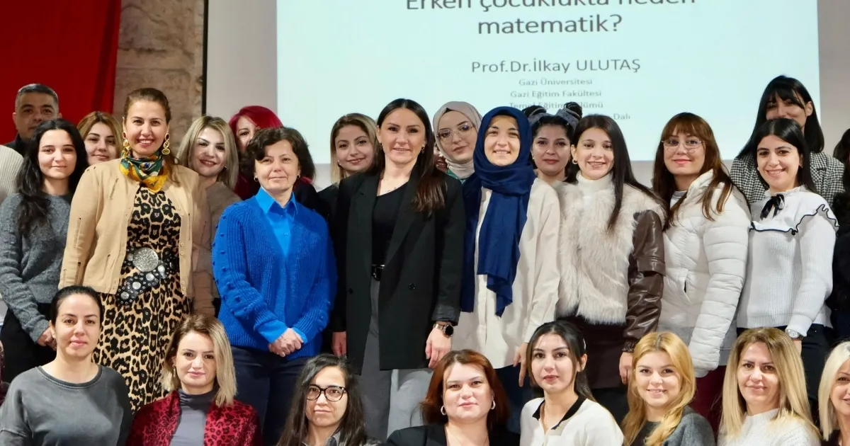 Adana Büyükşehir Gündüz Bakımevleri ve Oyun Odaları’nda görev yapan eğitmenlere