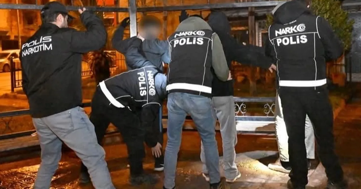 Adıyaman’da narkotik ekiplerinden Narko-Alan denetimi