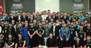 Milli Eğitim Bakanı Yusuf Tekin, "Şu an göğsümüzü gere gere