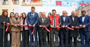 Bornova Belediyesi’nin Kızılay Mahallesi’nde hayata geçirdiği Kent Kasap, CHP Genel