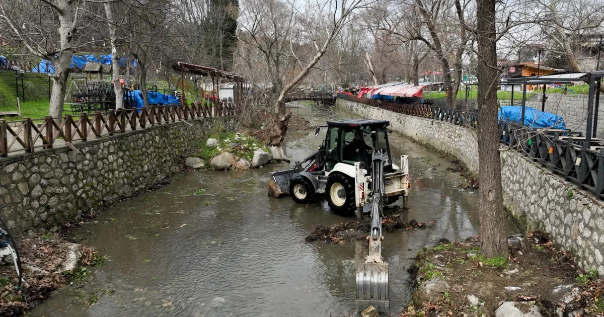 Bursa Büyükşehir’den Misi’de dere ve çevre temizliği