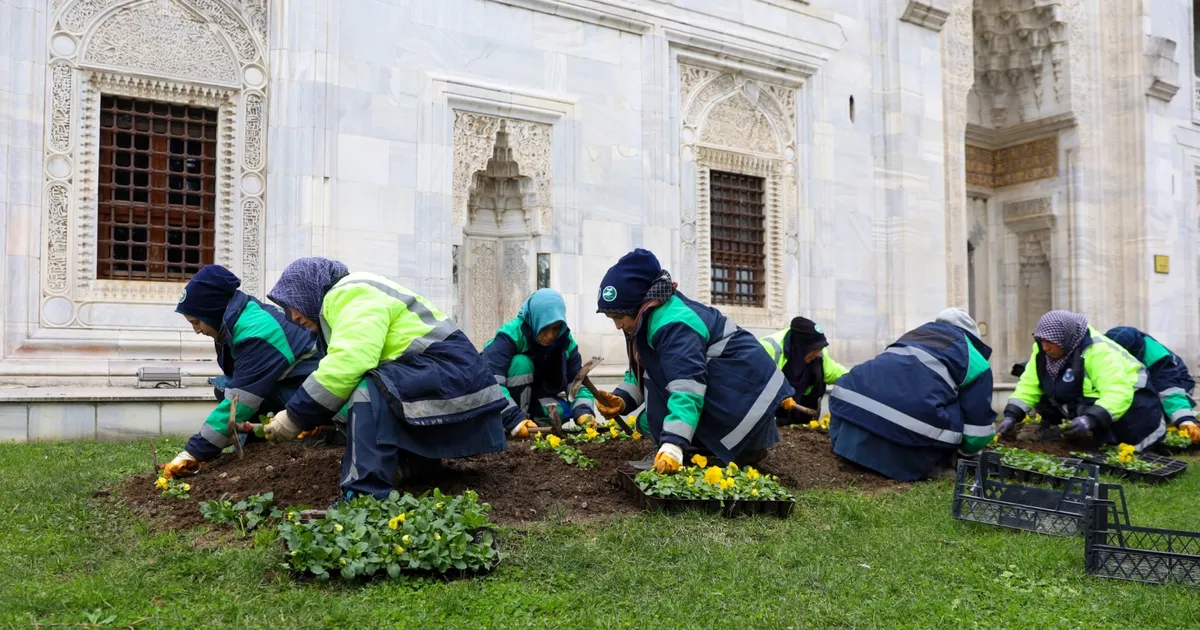 Bursa kışın da adeta çiçek bahçesi