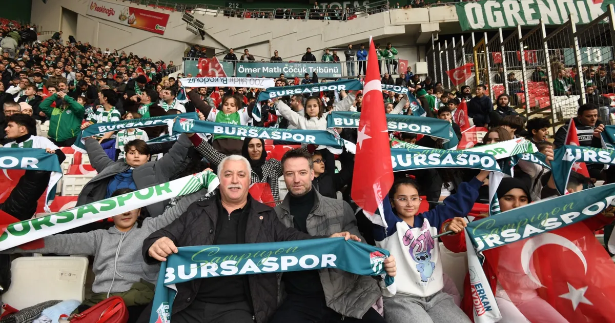 Bursa Osmangazi’de 90 çocuk daha yeşil beyazlı oldu