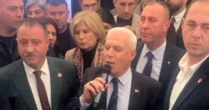 Bursa'da Büyükşehir Belediye Başkanı Mustafa Bozbey,  Yıldırım ilçesi Değirmenönü