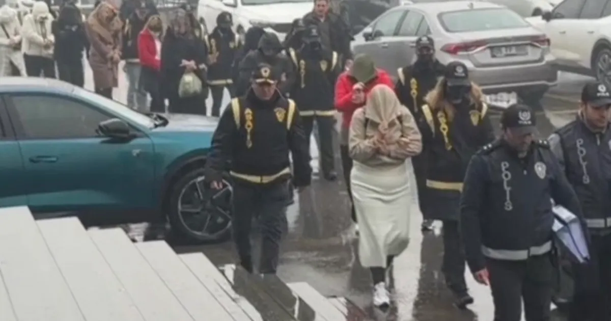 Düzce’de fuhuş operasyonunda gözaltına alınan 9 kadın adliyede