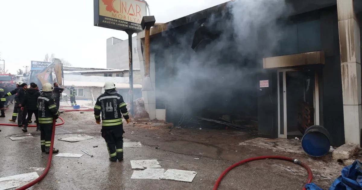 Erzurum’da Keresteciler Sitesi’nde yangın: 1 ölü, 7 yaralı
