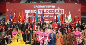 Gaziantep Büyükşehir Belediyesi tarafından düzenlenen “Gaziantep’in Genç Yıldızları Ödül Töreni”,