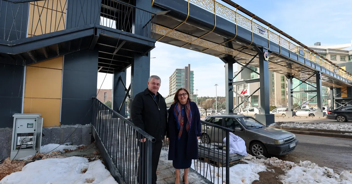 Gaziantep’te Abdülhadi Çelik Üst Geçidi hizmete girdi