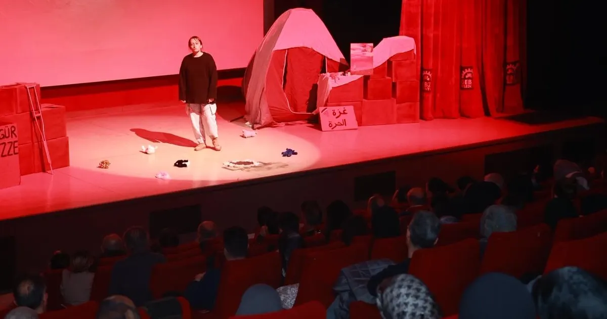 Gazze’de kadın olmanın hikayesi sahneye taşındı