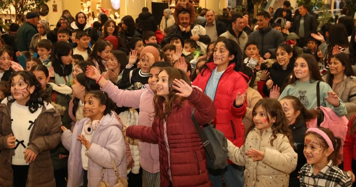 Genç KAYMEK’ten çocuk şenliği
