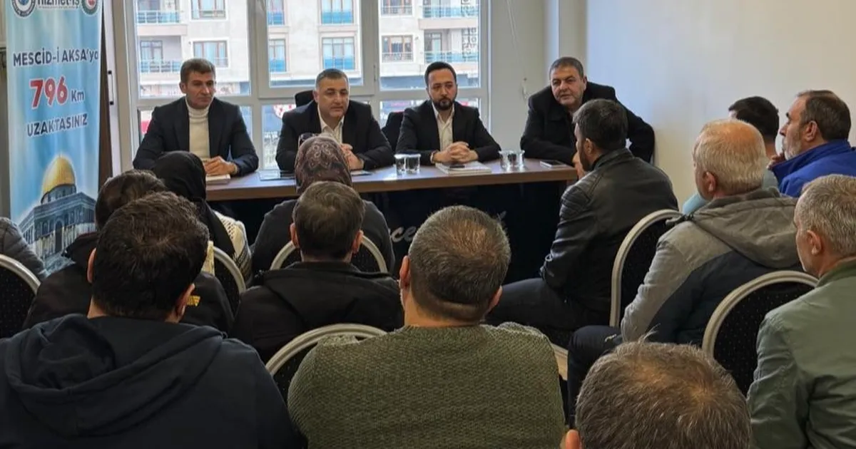 Hizmet-İş sendikası Mardin’de üyeleriyle buluştu