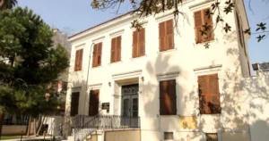İzmir Büyükşehir Belediyesi, Latife Hanım Köşkü restorasyon sürecinde yaşanan aksaklıklarla